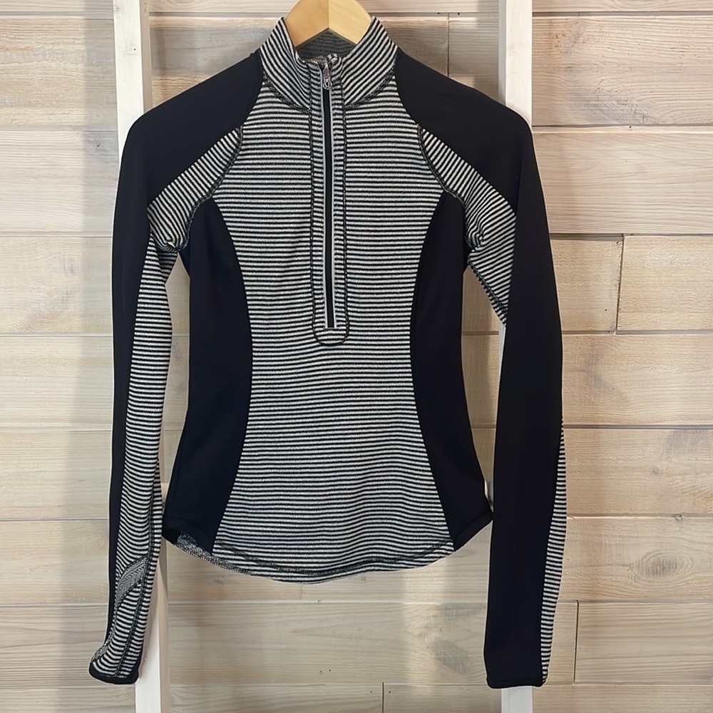 Lululemon Run: U-Turn Pullover View 2